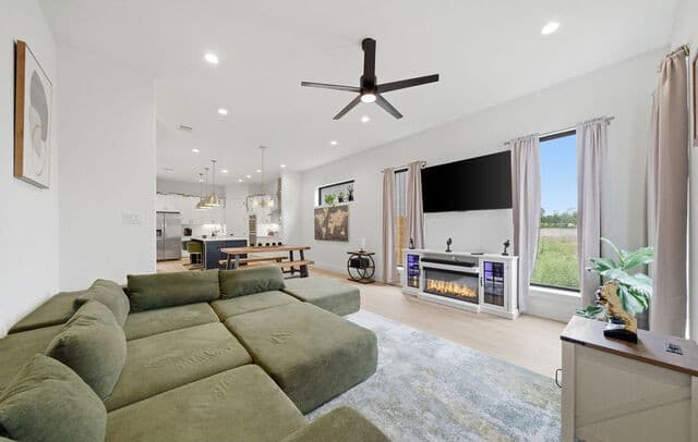 rental at 107  Dowdy St in San Antonio, TX — photo 5
