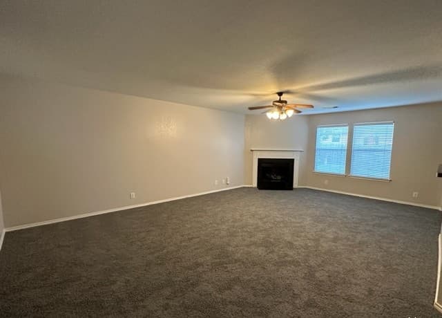 rental at 2111  Red Rock Xing in San Antonio, TX — photo 5