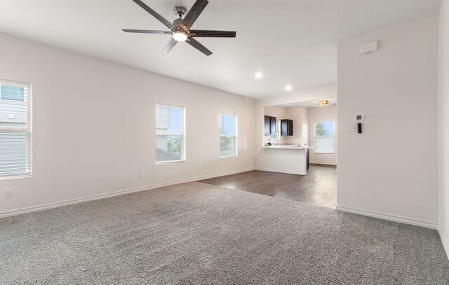 rental at 159  Broken Antler in San Antonio, TX — photo 5