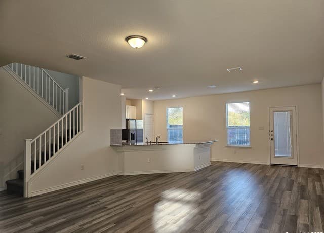 rental at 4955  Usaa Blvd Unit 21 in San Antonio, TX — photo 2