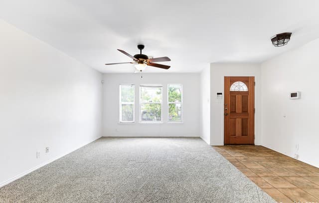 rental at 10106  Amber Flora Dr in San Antonio, TX — photo 2