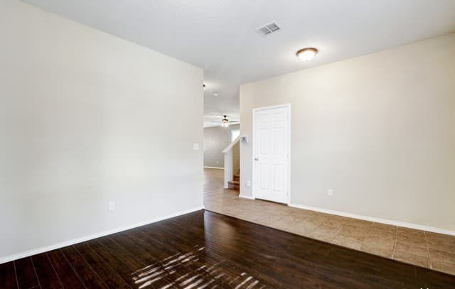 rental at 206  Palma Noce in San Antonio, TX — photo 3