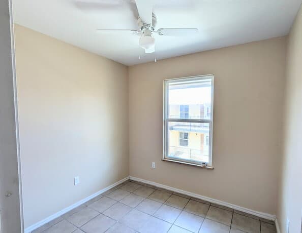 2-bedroom rental at 3718 Pleasanton Rd Unit 2-104 in San Antonio, TX — photo 5