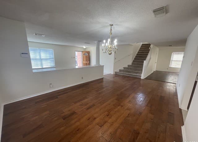 rental at 8315  Northaven Dr in Converse, TX — photo 3