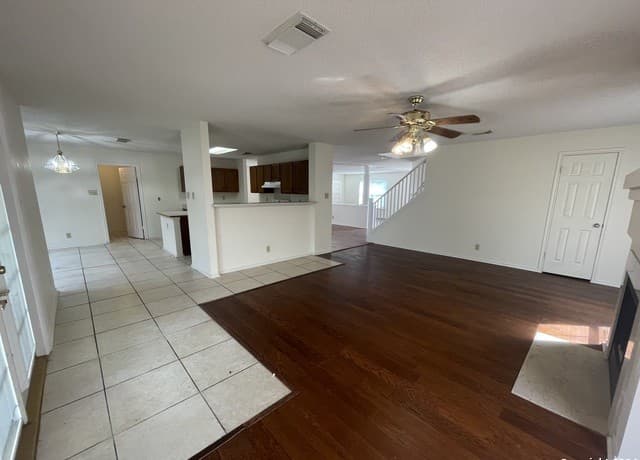 rental at 8315  Northaven Dr in Converse, TX — photo 4