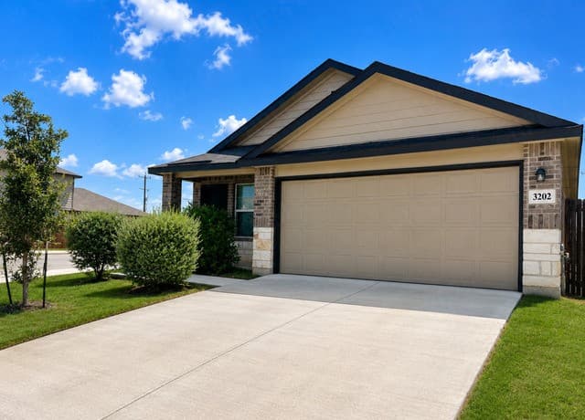 rental at 3202  Lamoka Lake in San Antonio, TX — photo 2