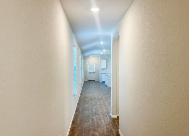 rental at 3202  Lamoka Lake in San Antonio, TX — photo 4