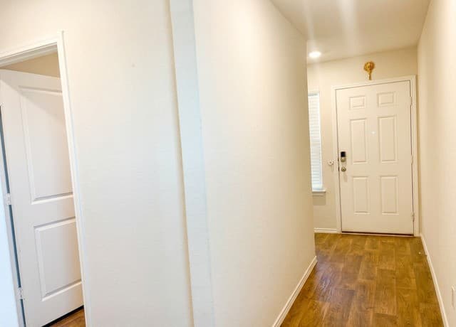 rental at 3202  Lamoka Lake in San Antonio, TX — photo 5