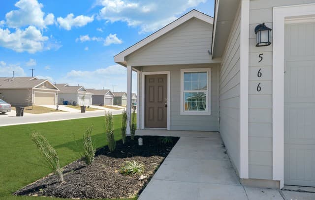 rental at 566  Filibusters Trail in San Antonio, TX — photo 4