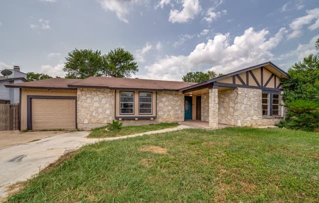rental at 1315  Rio Linda in San Antonio, TX — photo 1