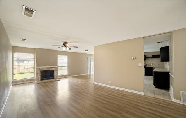 rental at 1315  Rio Linda in San Antonio, TX — photo 2