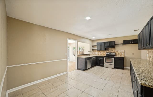 rental at 1315  Rio Linda in San Antonio, TX — photo 4
