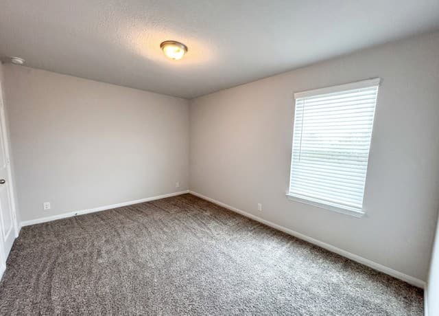 rental at 7520  Anchors Peak in San Antonio, TX — photo 4