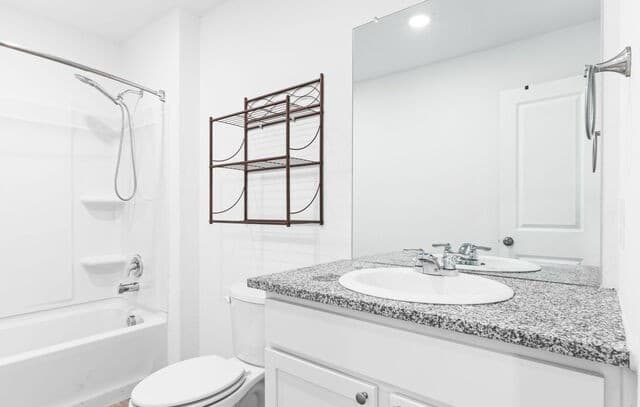 rental at 422  De Herrera in San Antonio, TX — photo 3