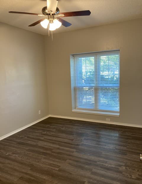 rental at 3403  Ridge Country St in San Antonio, TX — photo 3
