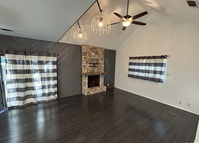 rental at 9215  Powhatan Dr in San Antonio, TX — photo 4