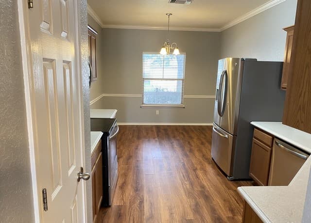 rental at 9310  Longmire Trace in San Antonio, TX — photo 5