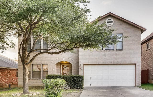 rental at 8507  Park Olympia in Universal City, TX — photo 1