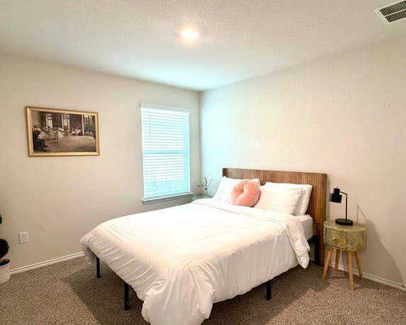 rental at 3019  Lindenwood Way in San Antonio, TX — photo 1