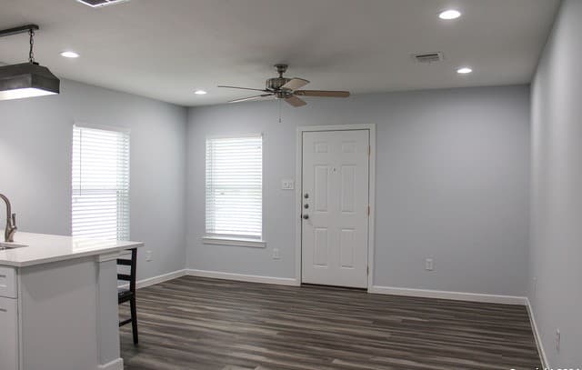 rental at 1475  Contour Dr in San Antonio, TX — photo 5