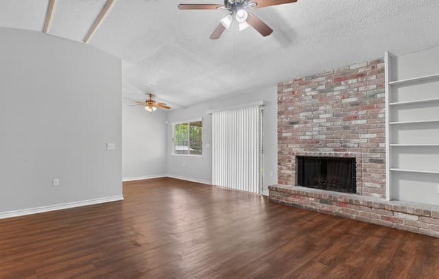 rental at 10341  Flatland in Converse, TX — photo 3