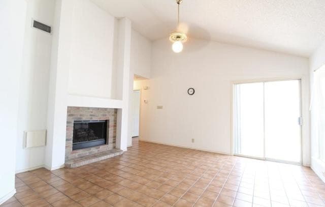 rental at 5887  Spring Cabin in San Antonio, TX — photo 2