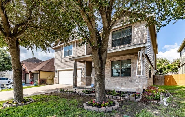 rental at 213  Tumbleweed Run in Cibolo, TX — photo 3