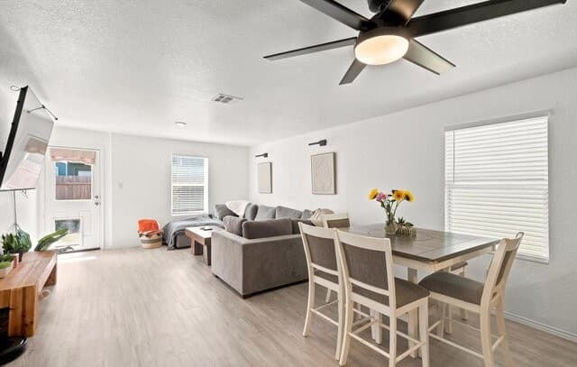 rental at 7618  Aston Cross in San Antonio, TX — photo 3