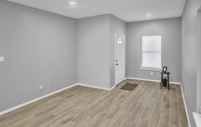 rental at 1416  Skyline Hls in Canyon Lake, TX — photo 4