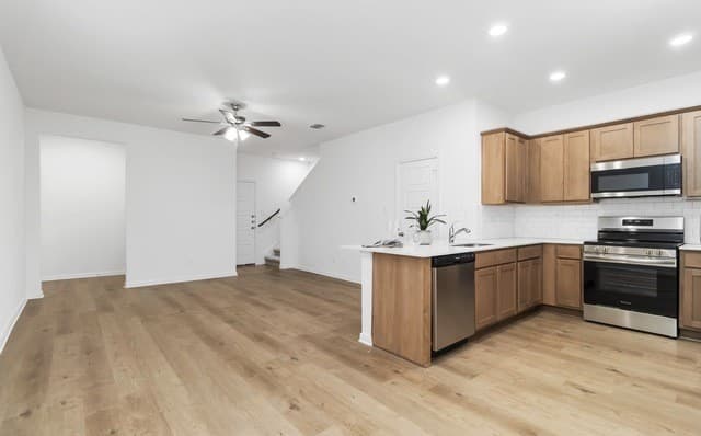 rental at 5103  Cindy Br Unit 1 in San Antonio, TX — photo 4