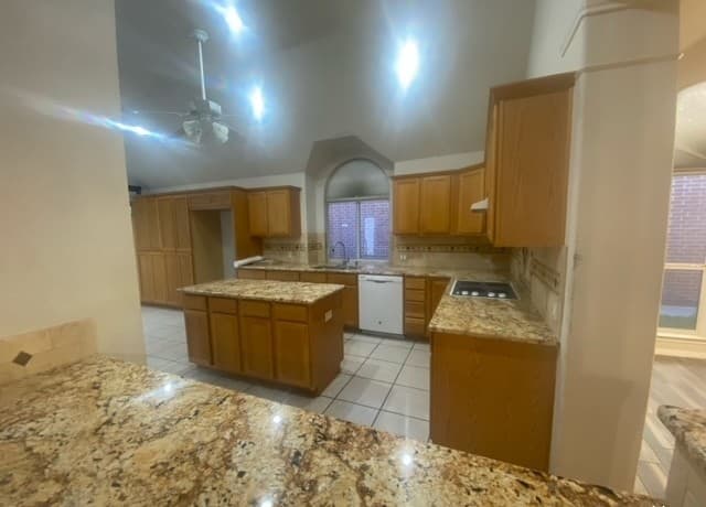 rental at 5115  Sagail in San Antonio, TX — photo 2