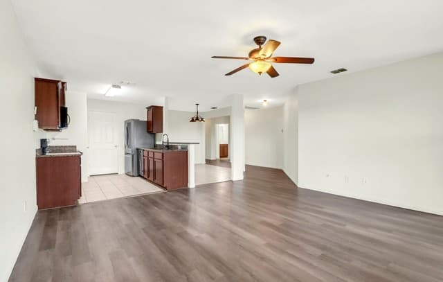 rental at 11606  Luckey Ledge in San Antonio, TX — photo 3