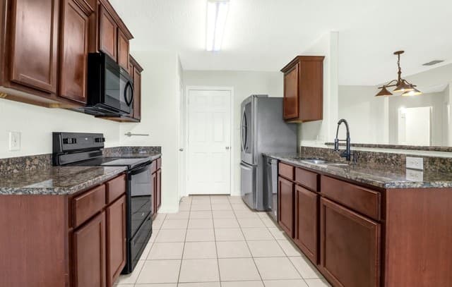 rental at 11606  Luckey Ledge in San Antonio, TX — photo 5