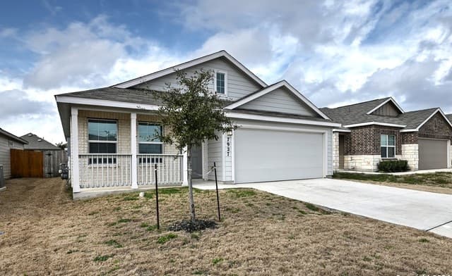 rental at 7927  Dovers Den in San Antonio, TX — photo 2