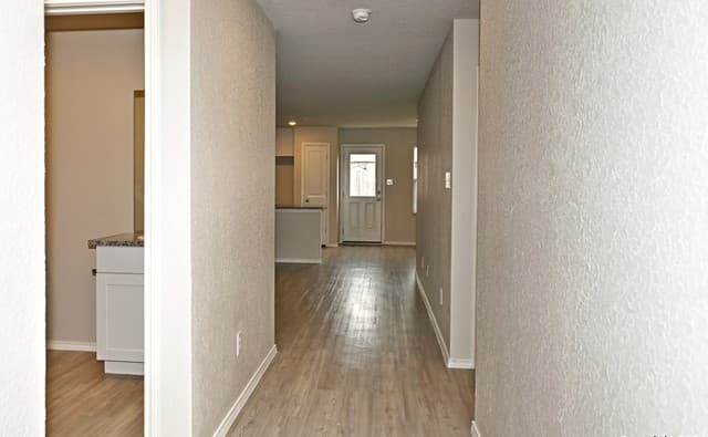 rental at 7927  Dovers Den in San Antonio, TX — photo 5