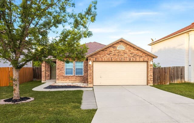 rental at 618  Tres Caminos in San Antonio, TX — photo 1