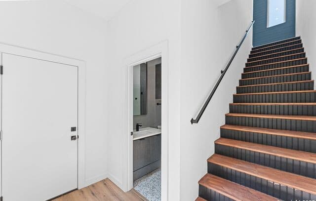 rental at 108  Vine St Unit 103 in San Antonio, TX — photo 2