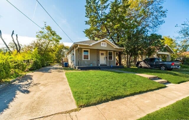 rental at 112  Harding Pl in San Antonio, TX — photo 2
