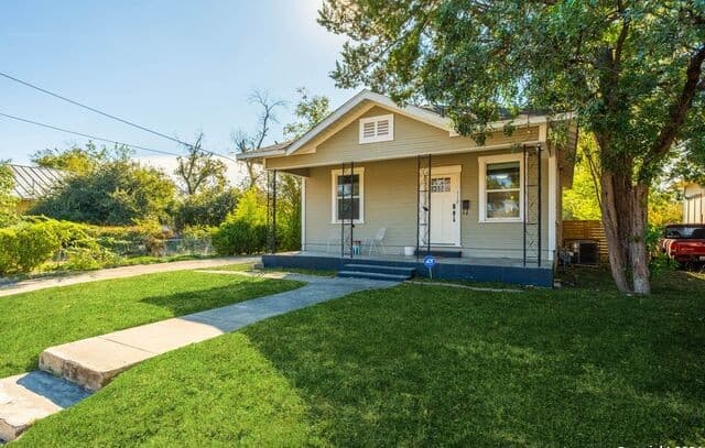 rental at 112  Harding Pl in San Antonio, TX — photo 3
