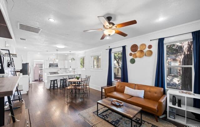 rental at 112  Harding Pl in San Antonio, TX — photo 5