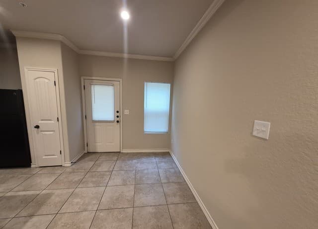rental at 6602  Arancione Ave. Unit 103 in San Antonio, TX — photo 5