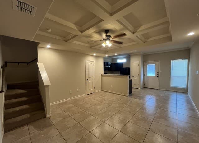 rental at 7109  Micayla Cove Unit 103 in San Antonio, TX — photo 2