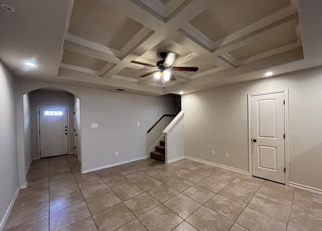 rental at 7109  Micayla Cove Unit 103 in San Antonio, TX — photo 3