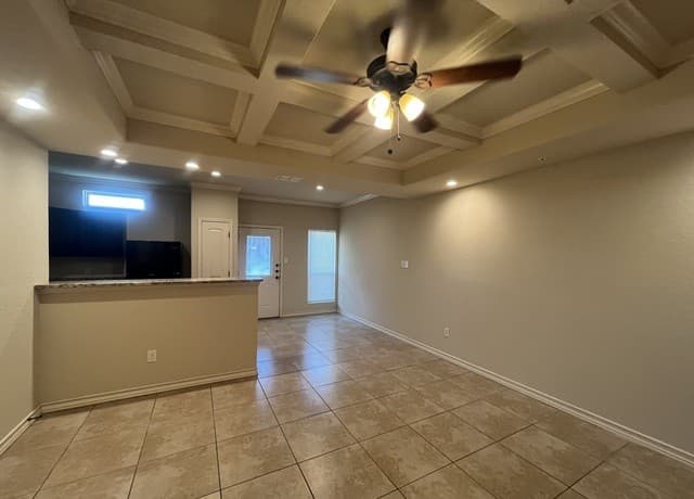 rental at 7109  Micayla Cove Unit 103 in San Antonio, TX — photo 5