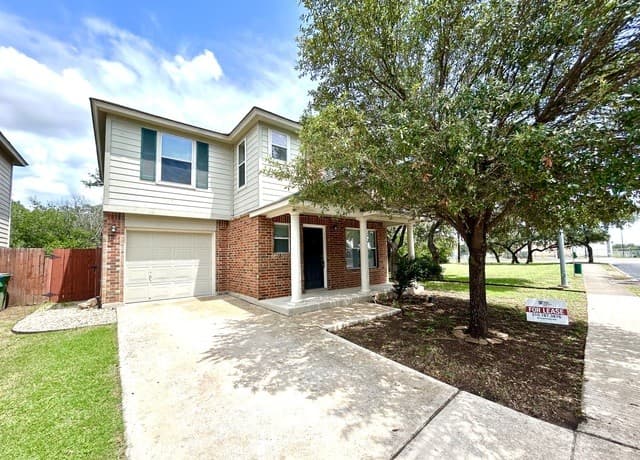 rental at 110  Jetlyn Dr in San Antonio, TX — photo 2