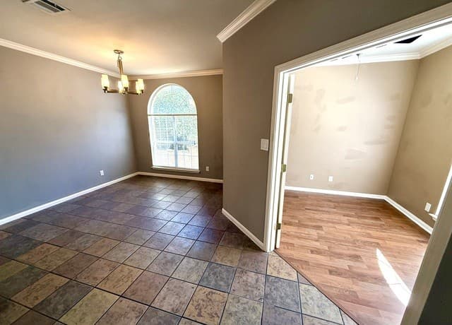 rental at 807  Windhurst in San Antonio, TX — photo 4