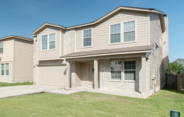 rental at 129  Gatewood Bay in Cibolo, TX — photo 1