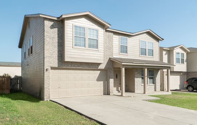 rental at 129  Gatewood Bay in Cibolo, TX — photo 4