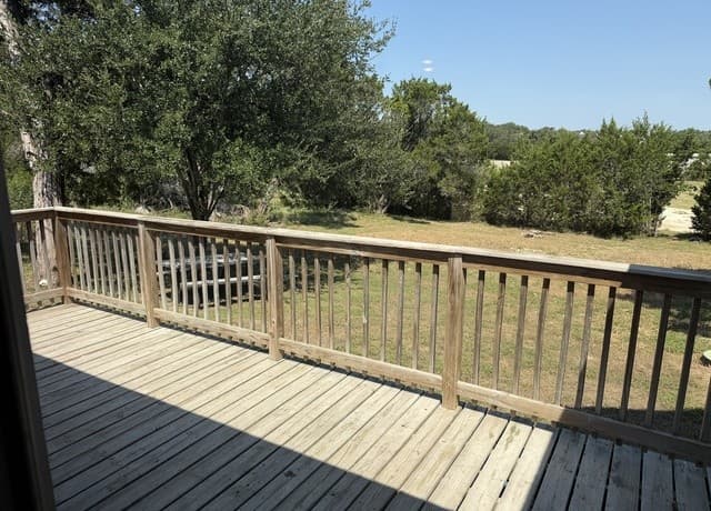 rental at 591  Burr Oak Ln in Canyon Lake, TX — photo 5