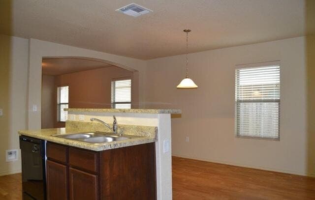 rental at 6002  Poesta in San Antonio, TX — photo 2